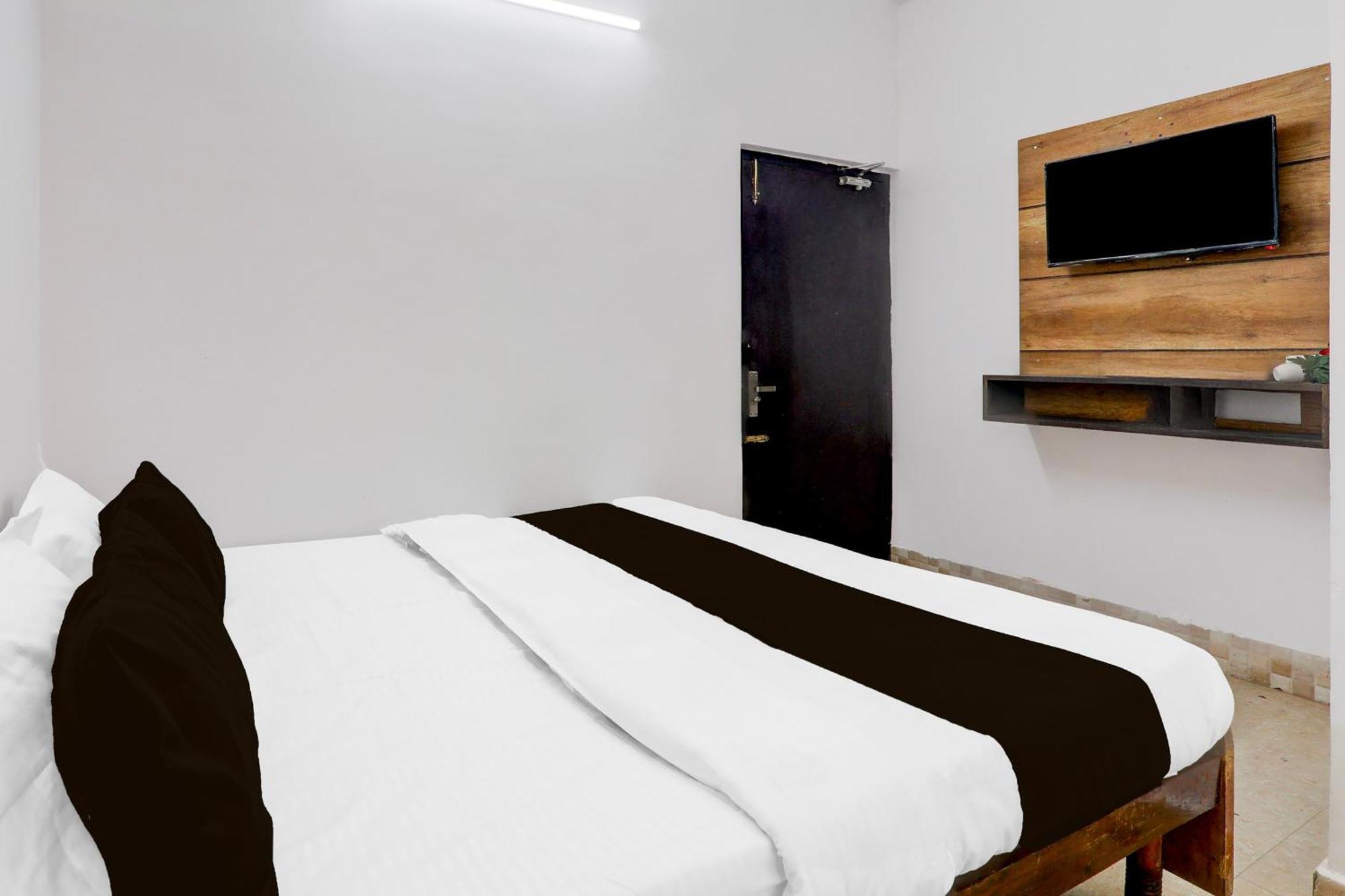 Super Hotel O Insaf Nagar Munshipuliya Formerly Vibrant Chinhat Dış mekan fotoğraf