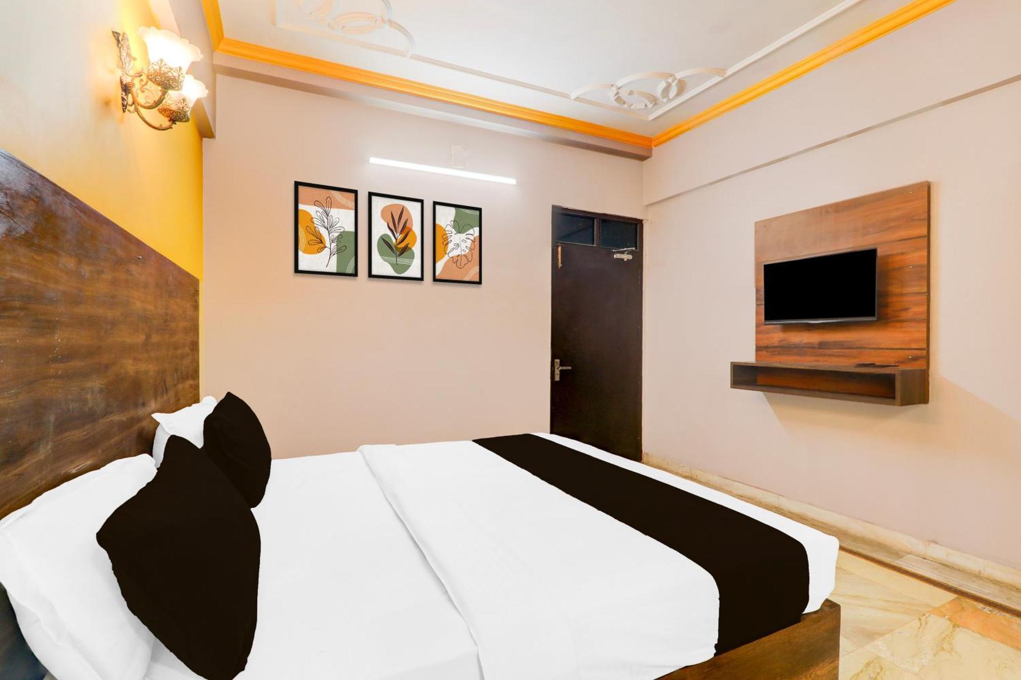 Super Hotel O Insaf Nagar Munshipuliya Formerly Vibrant Chinhat Dış mekan fotoğraf